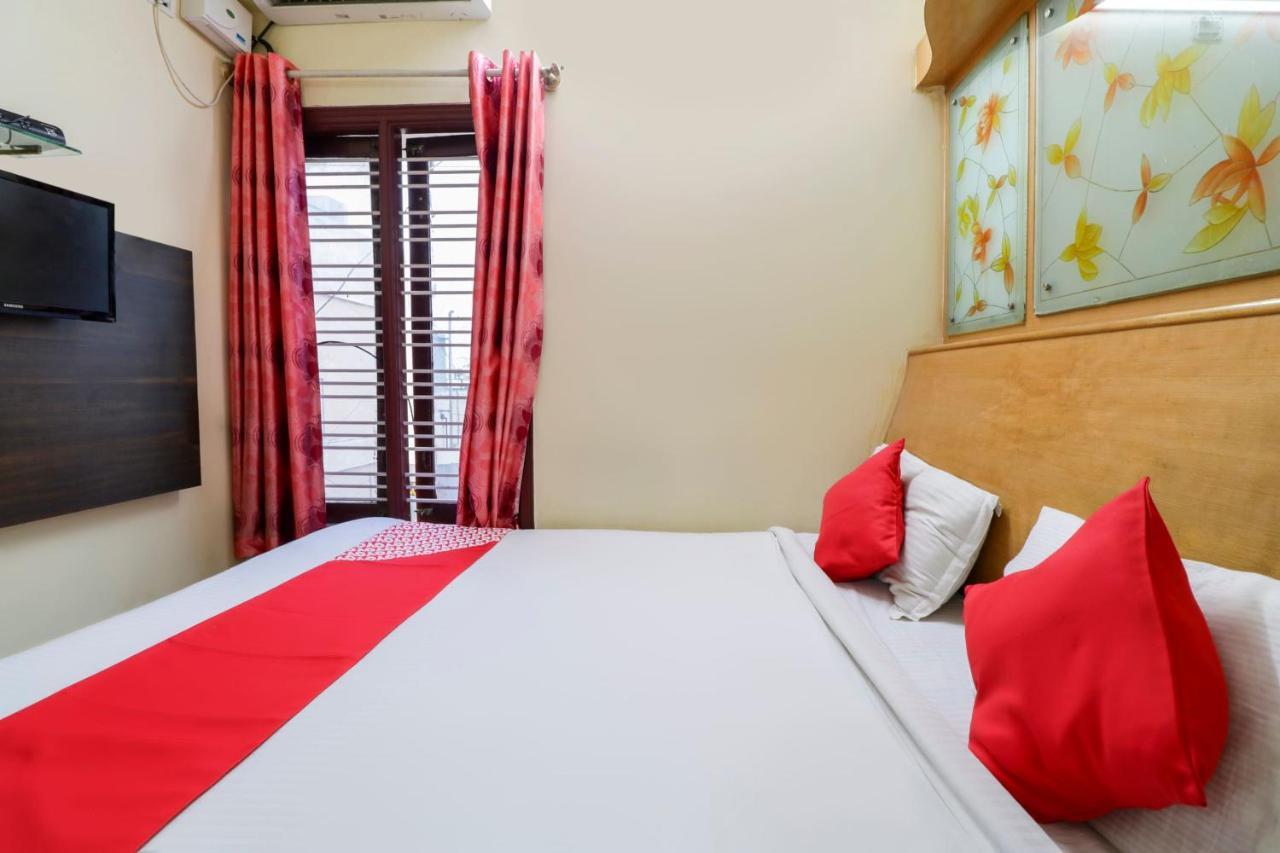 OYO 71675 New Aishwarya Comforts Hotel Bangalore Exterior foto