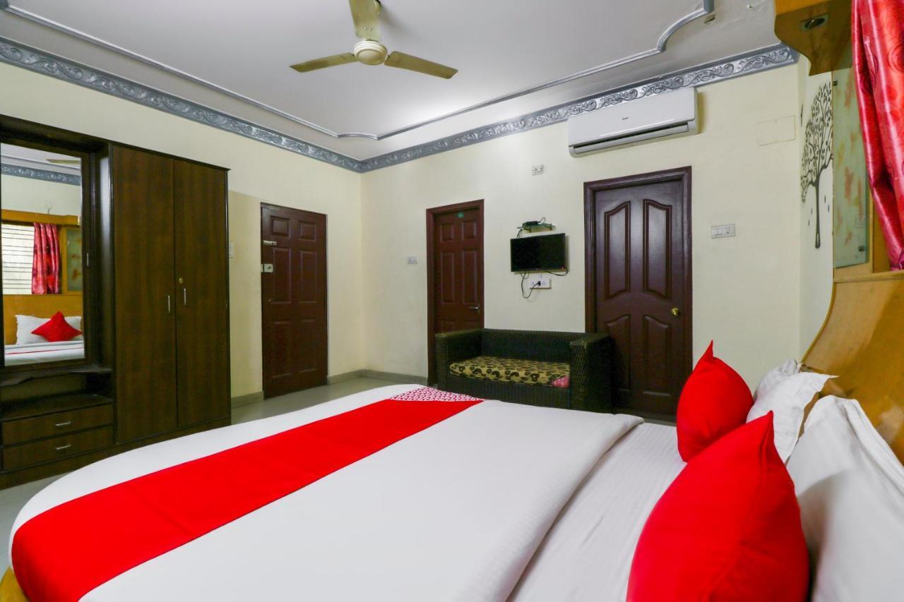 OYO 71675 New Aishwarya Comforts Hotel Bangalore Exterior foto